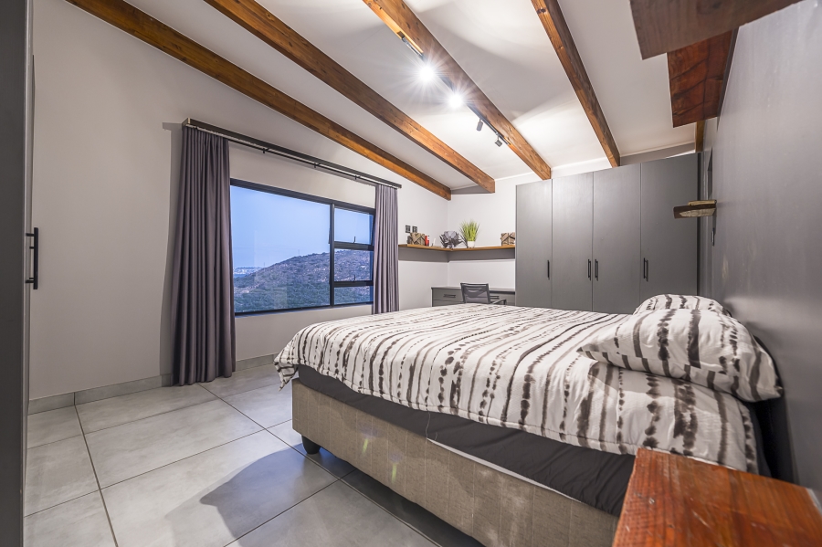 5 Bedroom Property for Sale in Island View Western Cape